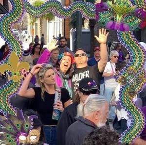 Meet your Posher, Carrie